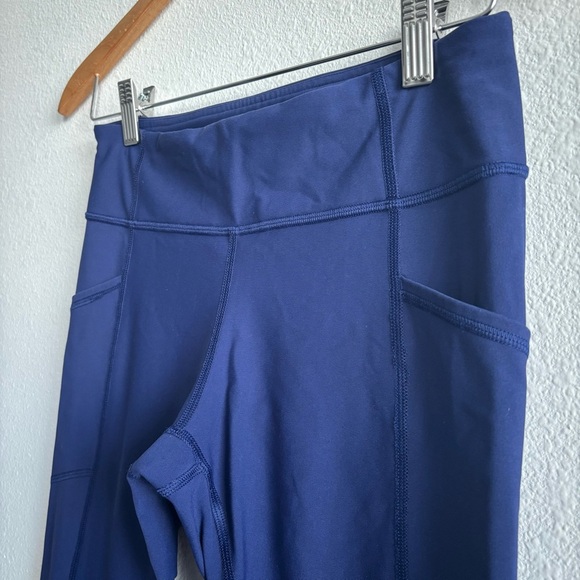 Lululemon Athletica Tight Stuff High Rise 24" Navy Scallop Hem Dot Fade Leggings - Picture 6 of 12